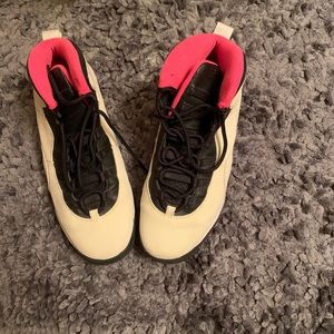 Women’s Jordan size 9